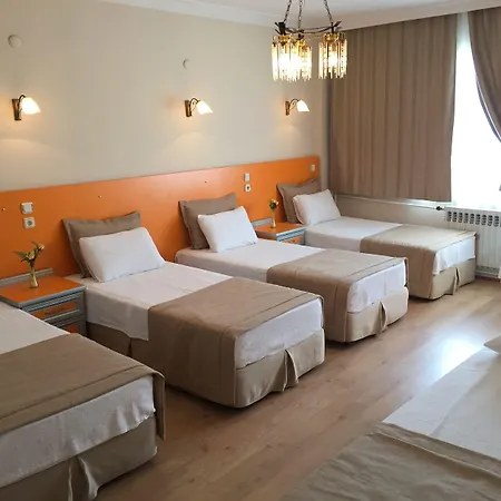 מלון Ayvazali 3*