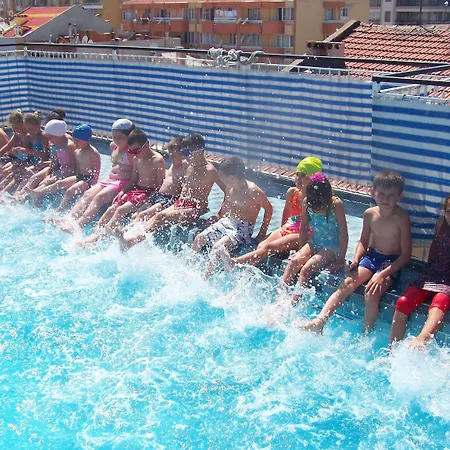 מלון Ayvazali 3*