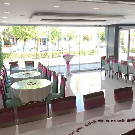 מלון Ayvazali ברגאמה