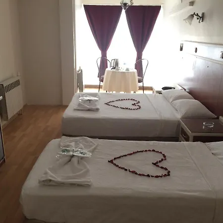 מלון Ayvazali ברגאמה