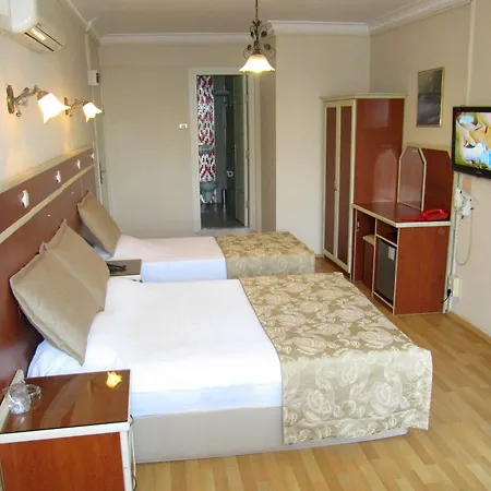 Hotel Ayvazali 3*